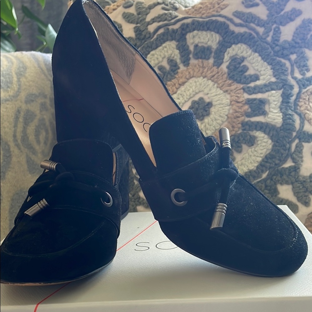 Sole Society Black Suede Flats